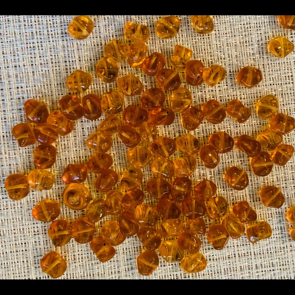 100 vintage 90’s..topaz Czech glass beads